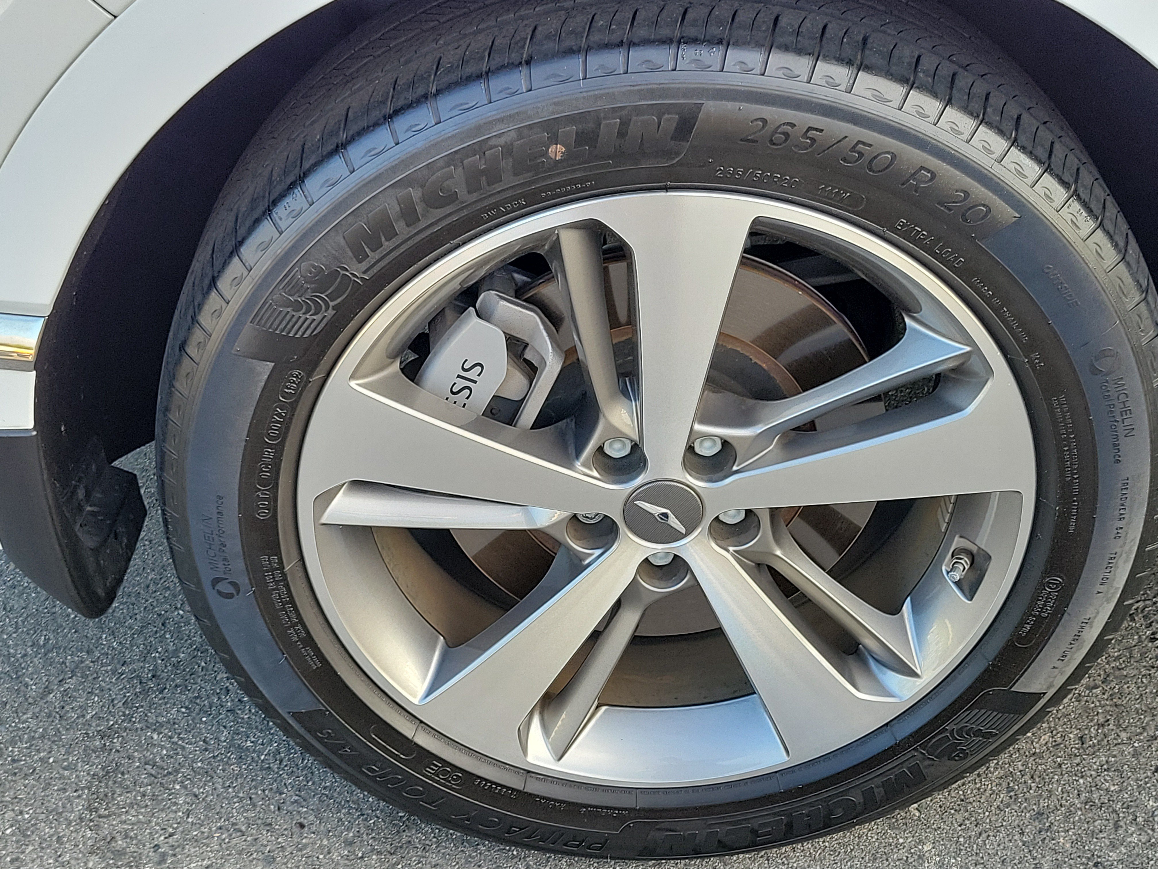 Certified 2023 Genesis GV80 3.5T w/ Cargo Package AWD/4WD image 24