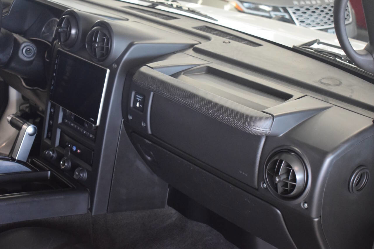 Used 2005 HUMMER H2 w/ Preferred Equipment Group image 45