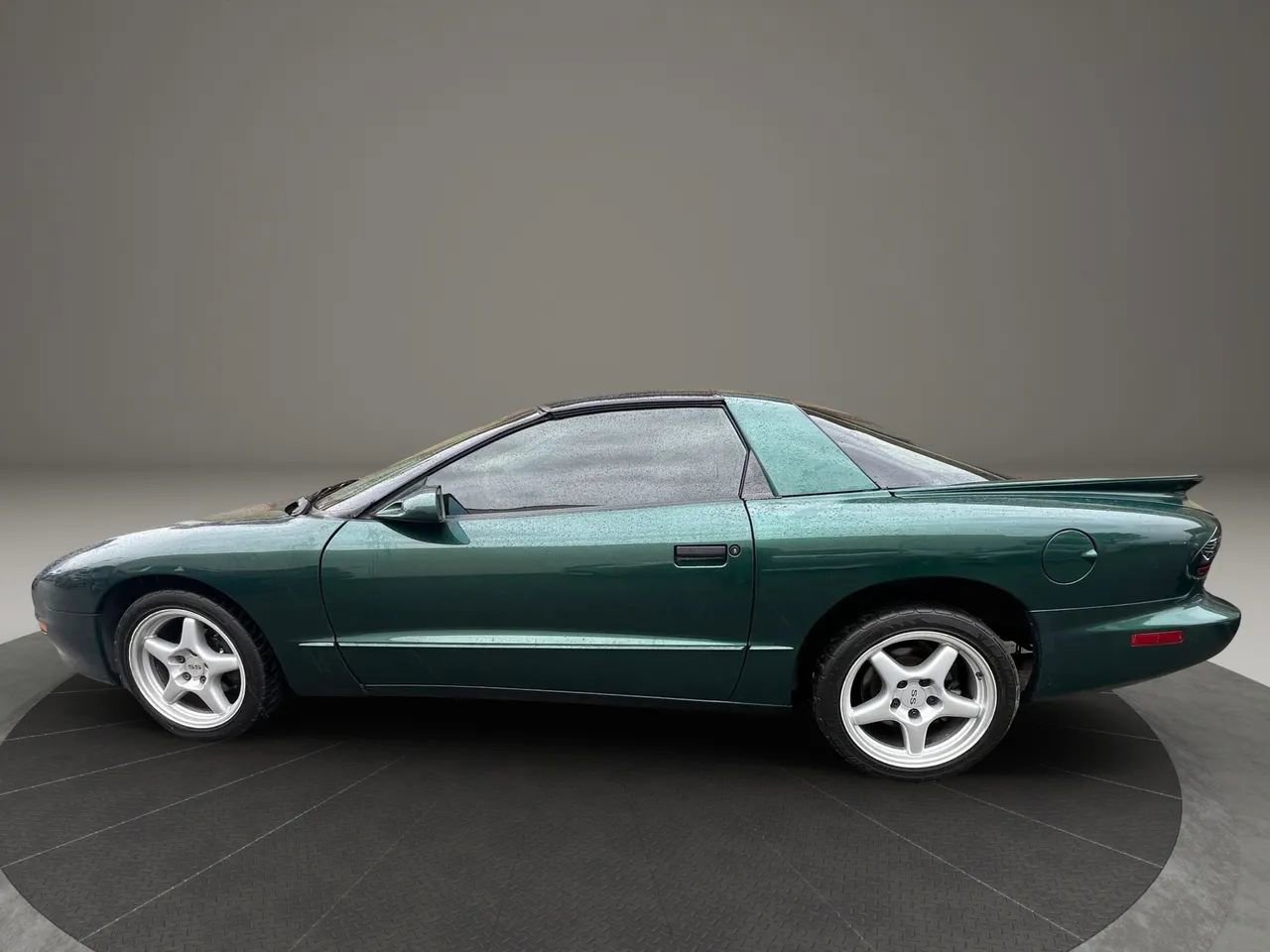 Used 1997 Pontiac Firebird Formula RWD image 8