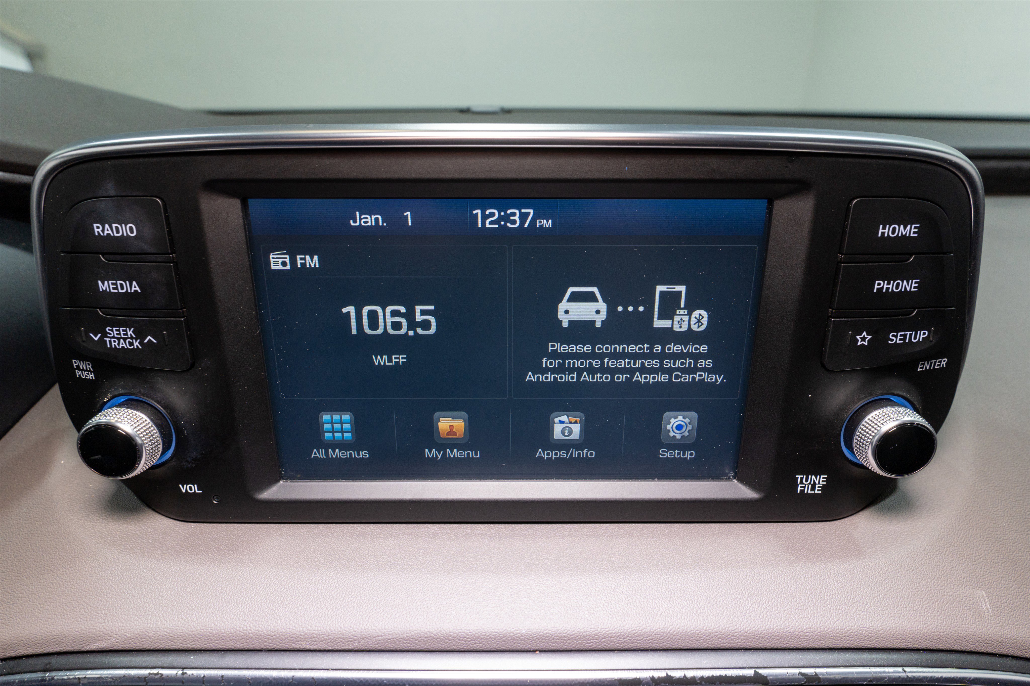 Used 2019 Hyundai Santa Fe SEL image 16