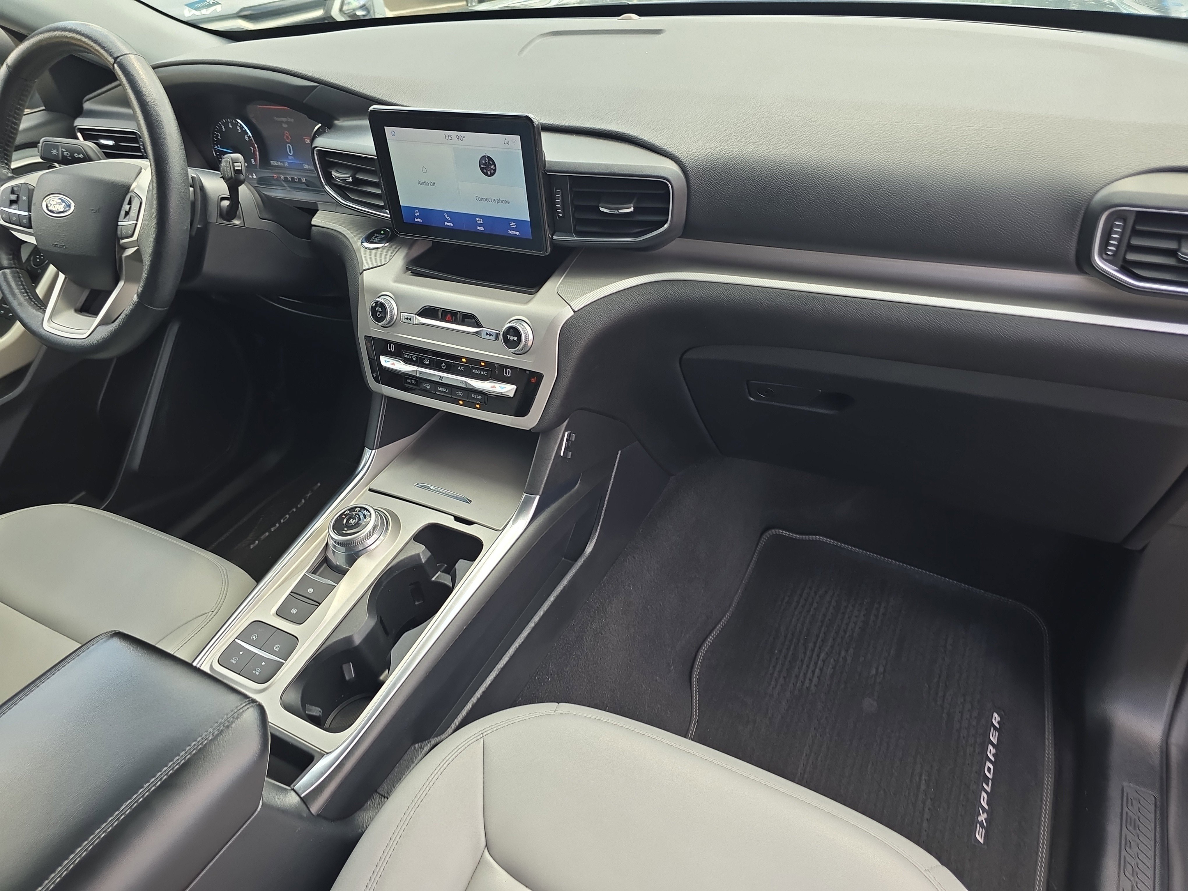 Used 2021 Ford Explorer XLT w/ Equipment Group 202A image 12