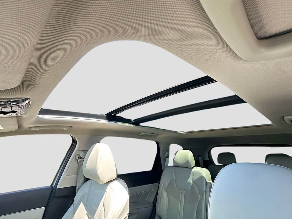 Certified 2025 Kia Sorento SX FWD image 21