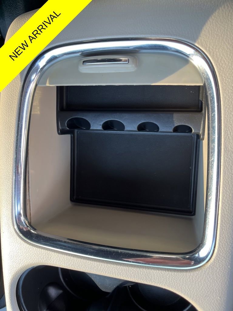 Used 2020 Dodge Grand Caravan SXT image 29