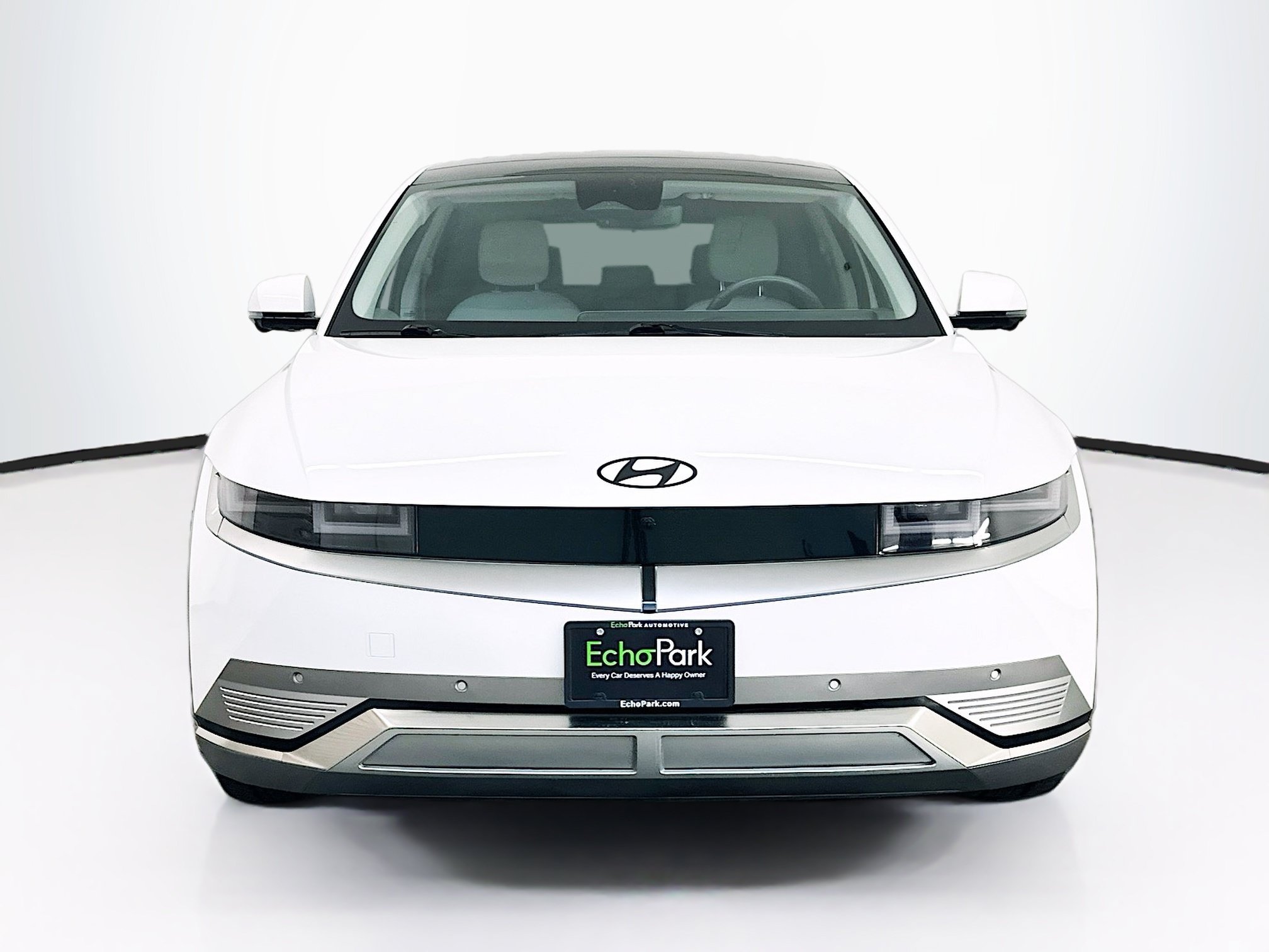 Used 2024 Hyundai Ioniq 5 Limited AWD/4WD image 2