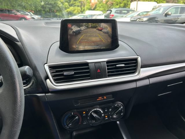 Used 2017 MAZDA MAZDA3 Sport FWD image 15
