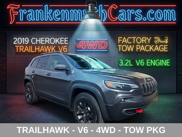 Used 2019 Jeep Cherokee Trailhawk w/ Cold Weather Group AWD/4WD image 1