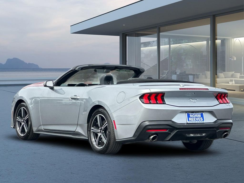 Used 2025 Ford Mustang Convertible image 6