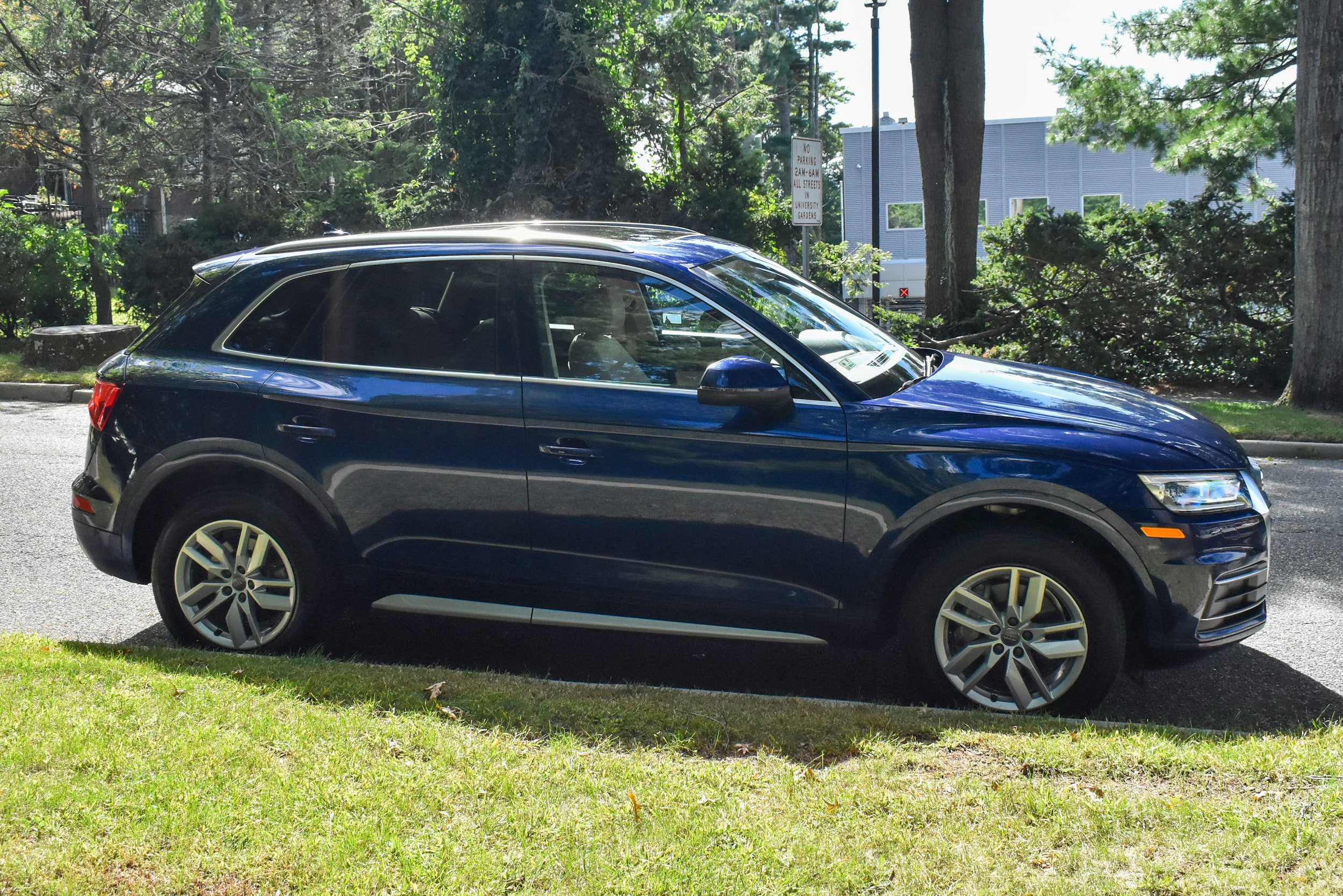Used 2020 Audi Q5 2.0T Premium w/ Convenience Package AWD/4WD image 10