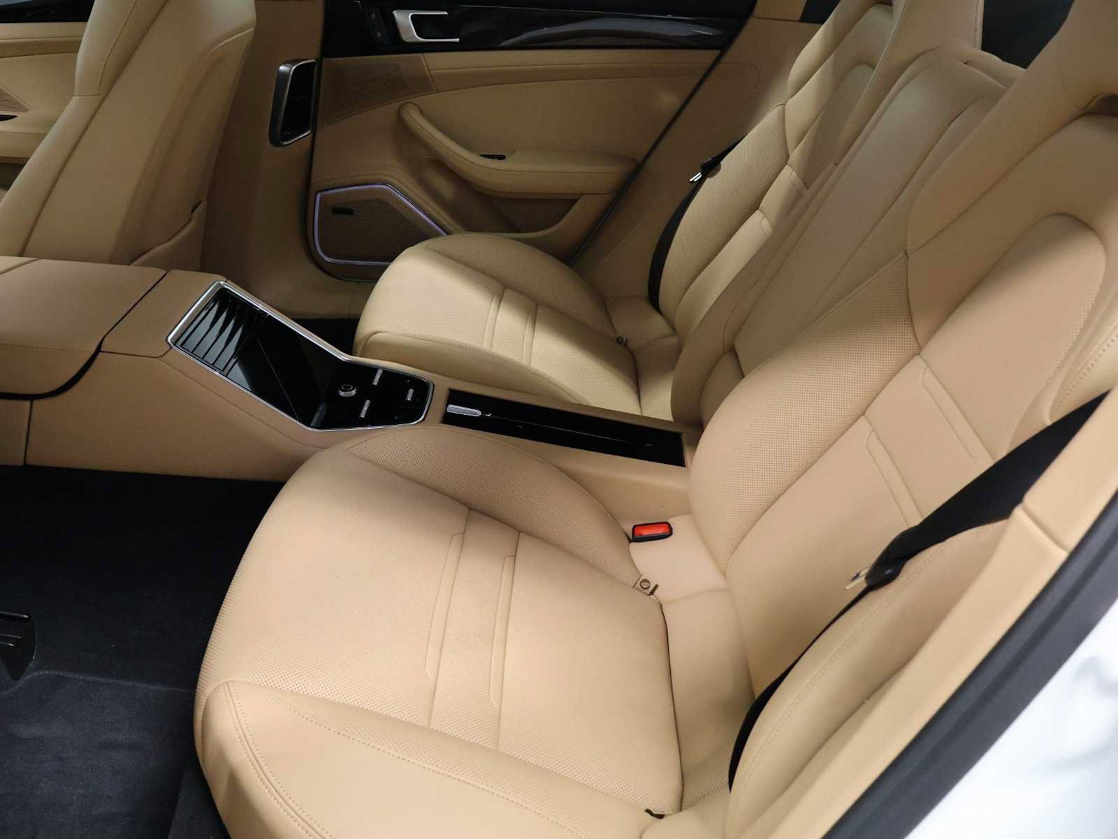 Certified 2023 Porsche Panamera 4S AWD/4WD image 36