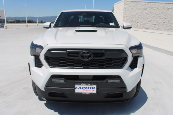 New 2025 Toyota Tacoma TRD Sport image 8