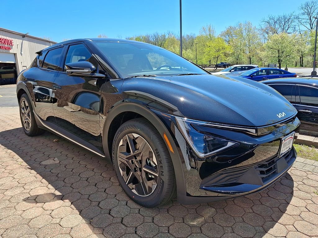 New 2025 Kia EV6 Light image 2