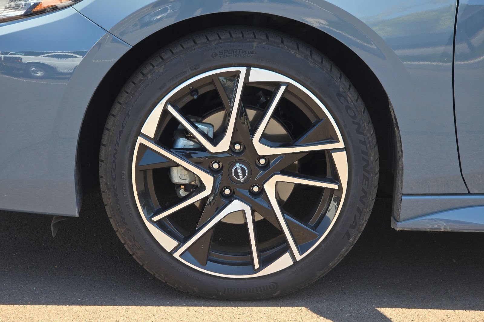 Used 2024 Nissan Sentra SR FWD image 25