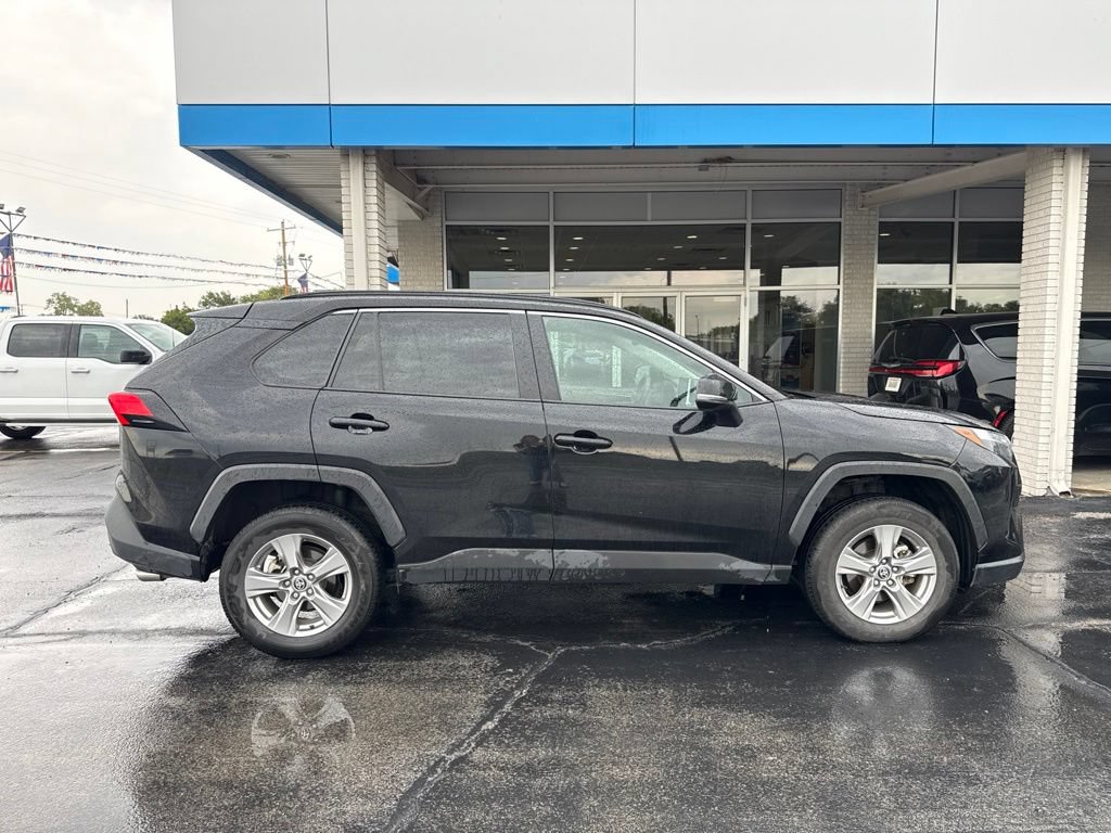 Used 2025 Toyota RAV4 XLE FWD image 6