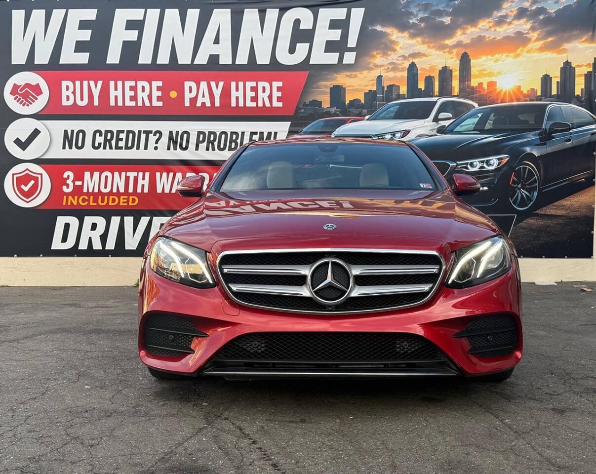 Used 2017 Mercedes-Benz E 300 4MATIC image 2