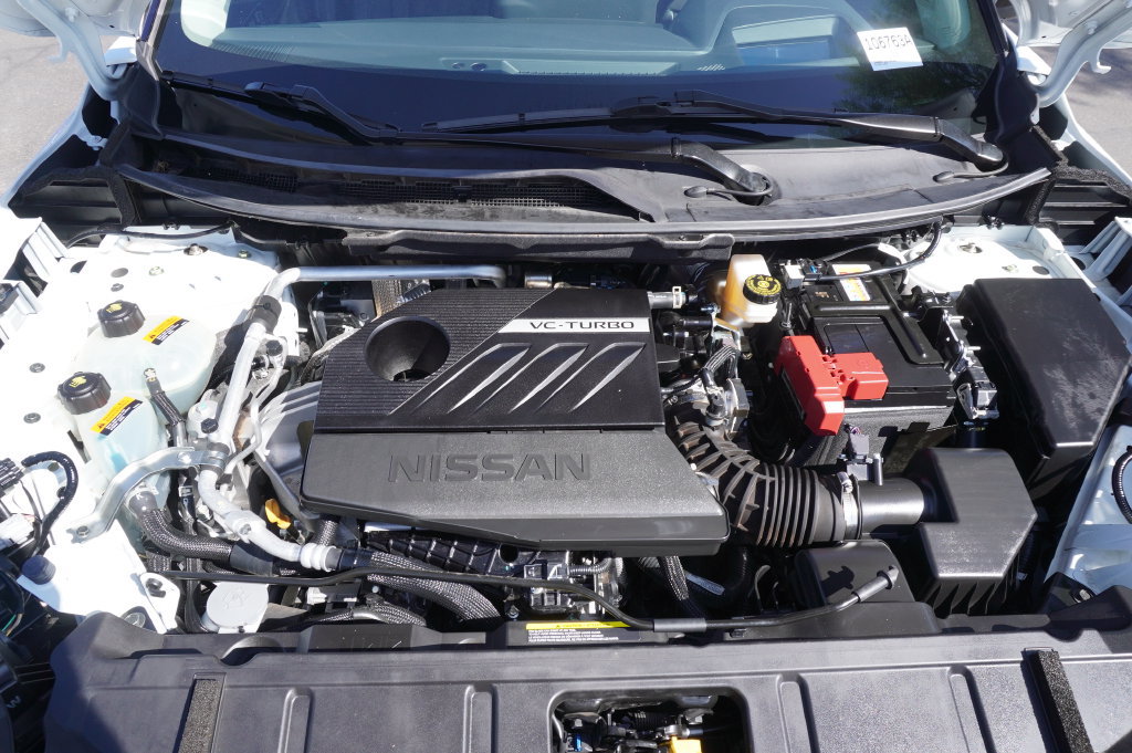 Certified 2024 Nissan Rogue Platinum w/ Platinum Premium Package FWD image 7