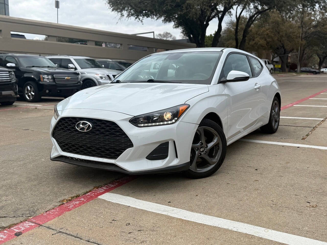 Used 2019 Hyundai Veloster 2.0 FWD image 2