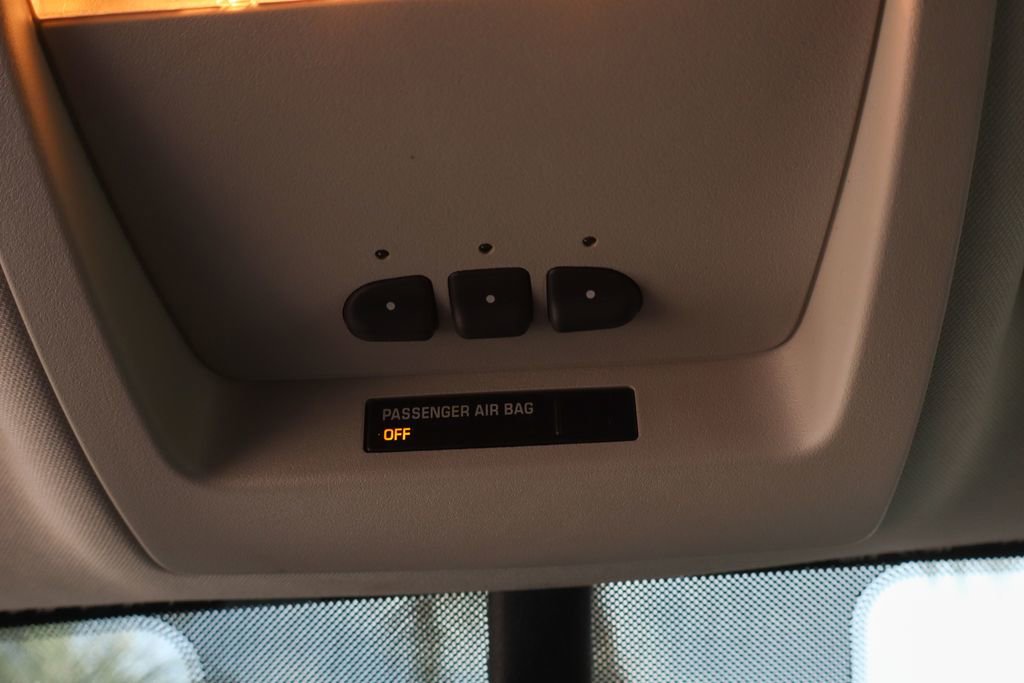 Used 2013 Chevrolet Suburban 2500 LT AWD/4WD image 29