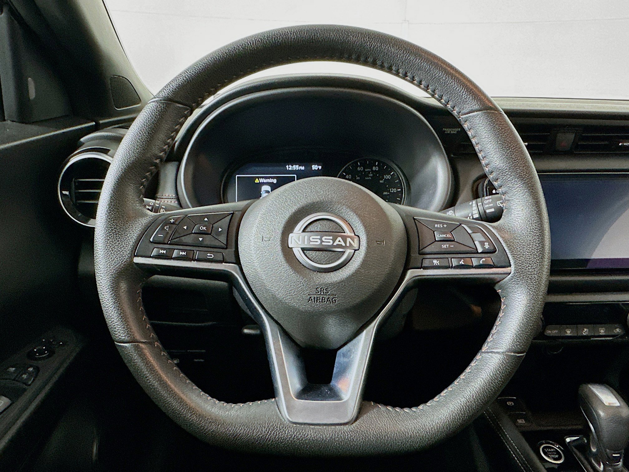 Used 2024 Nissan Kicks SR image 17