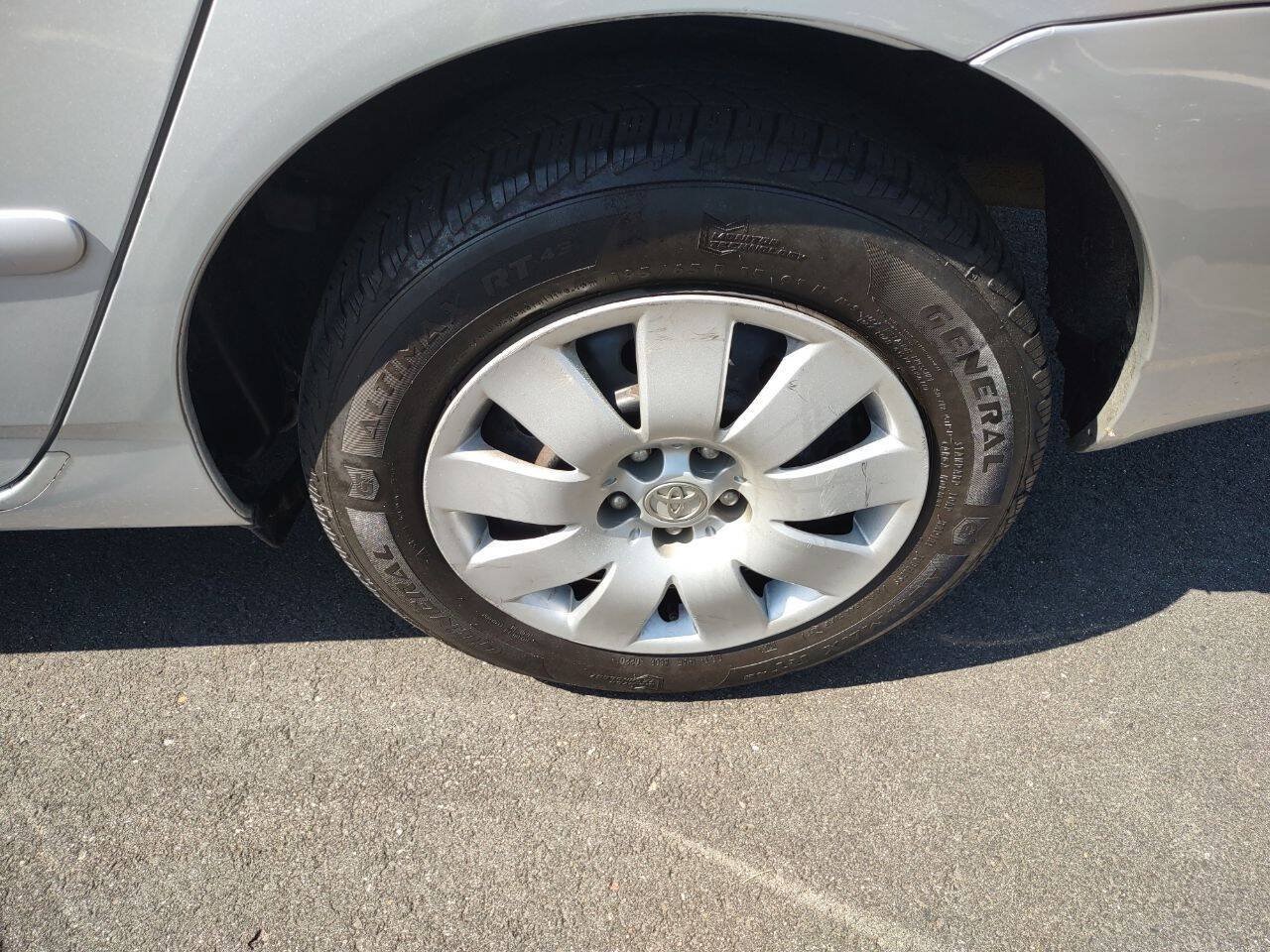 Used 2008 Toyota Corolla LE FWD image 26