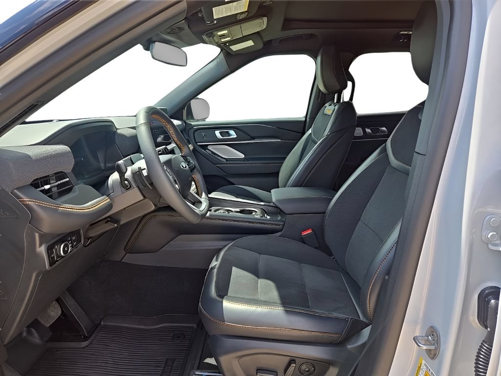 Used 2026 Ford Explorer Tremor w/ Tremor Ultimate Package AWD/4WD image 9