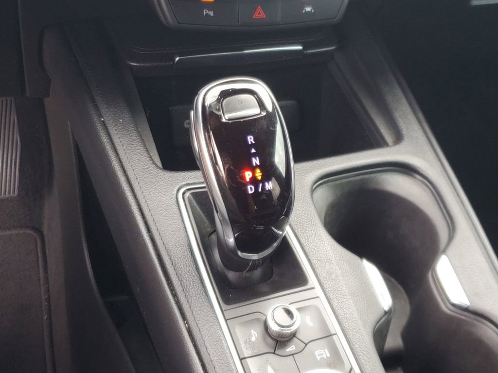 Used 2024 Cadillac XT4 Premium Luxury image 25