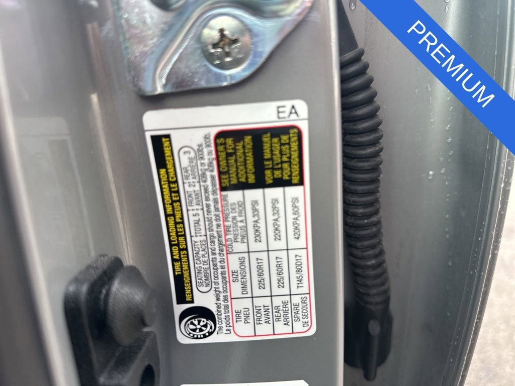 Used 2025 Subaru Forester Premium image 13