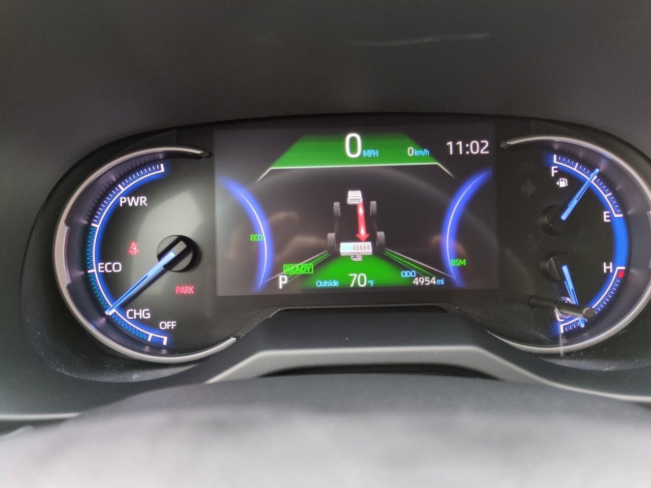 Used 2025 Toyota RAV4 XLE Premium w/ Weather Package AWD/4WD image 17