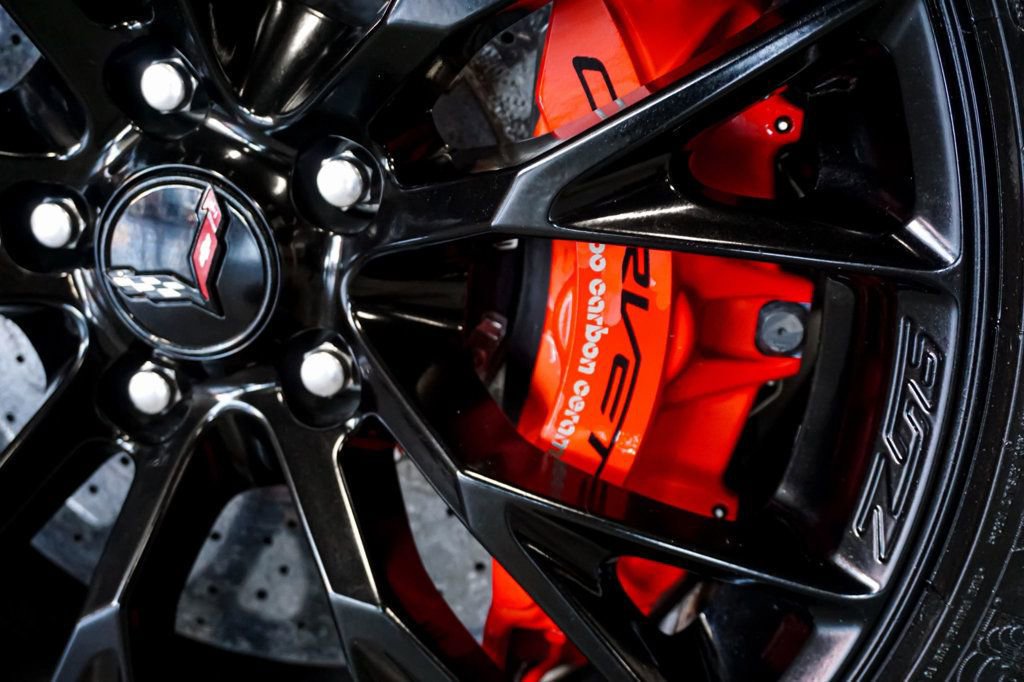 Used 2015 Chevrolet Corvette Z06 w/ Z07 Performance Package image 50