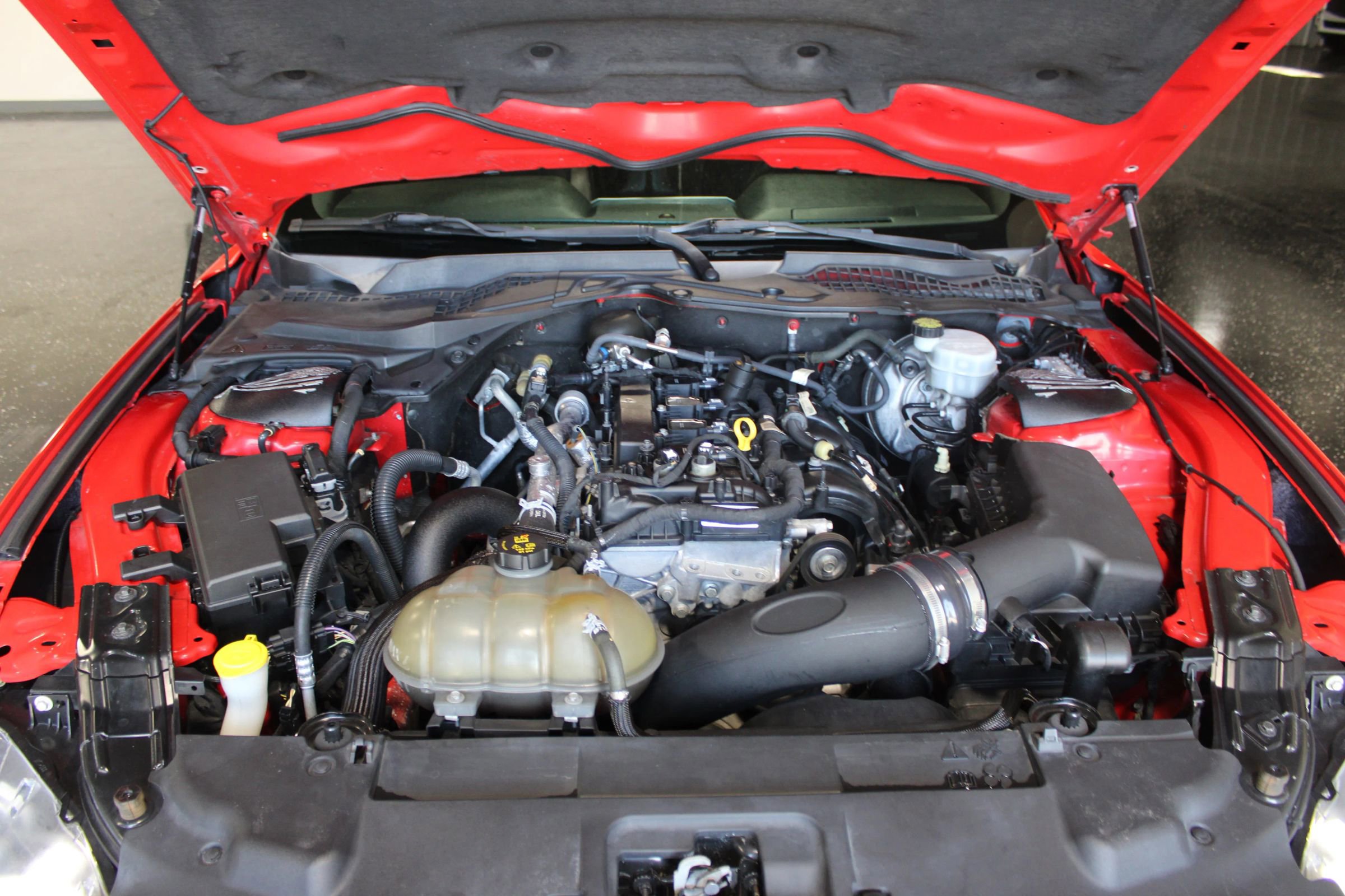 Used 2018 Ford Mustang Premium image 27