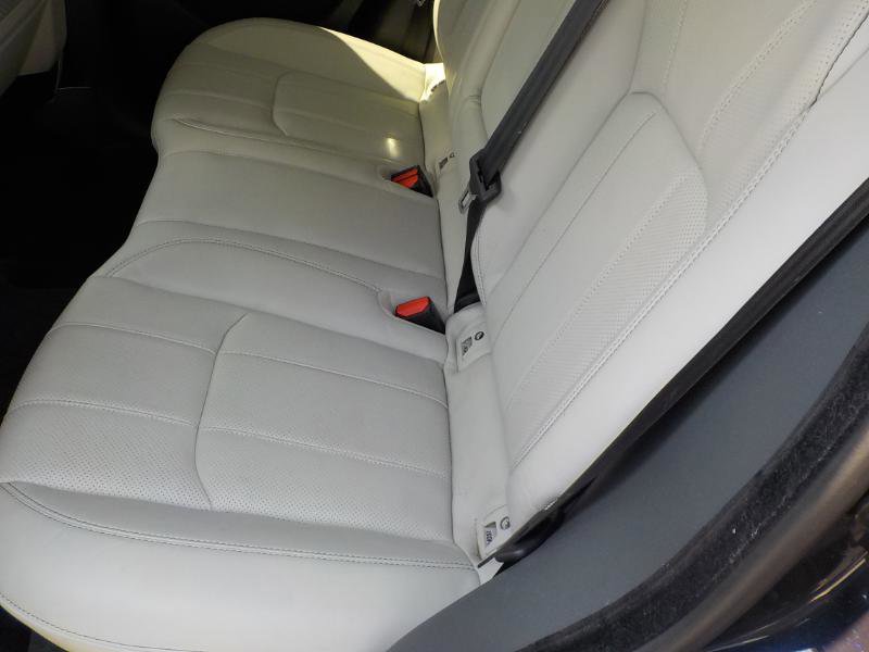 Used 2018 Land Rover Range Rover Evoque HSE image 17