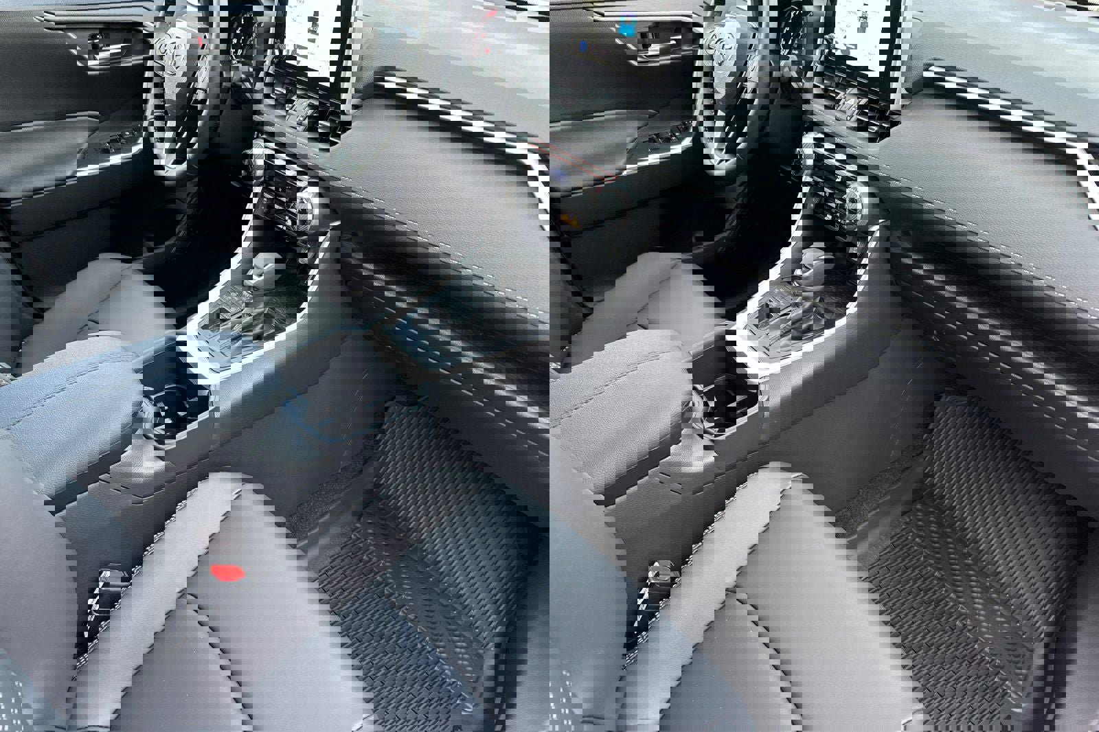 New 2025 Toyota RAV4 XLE Premium image 19