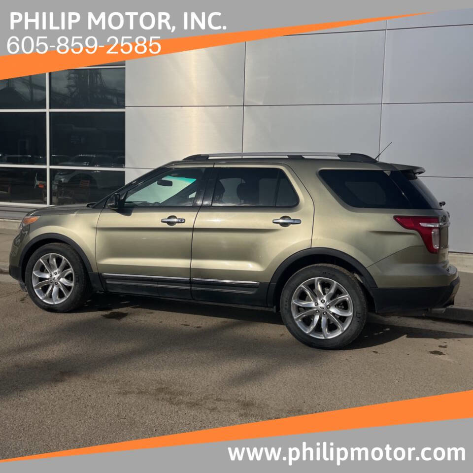 Used 2013 Ford Explorer XLT image 1