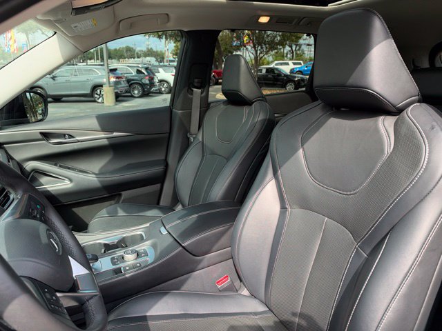 Used 2023 INFINITI QX60 Luxe w/ Performance Audio Package FWD image 13