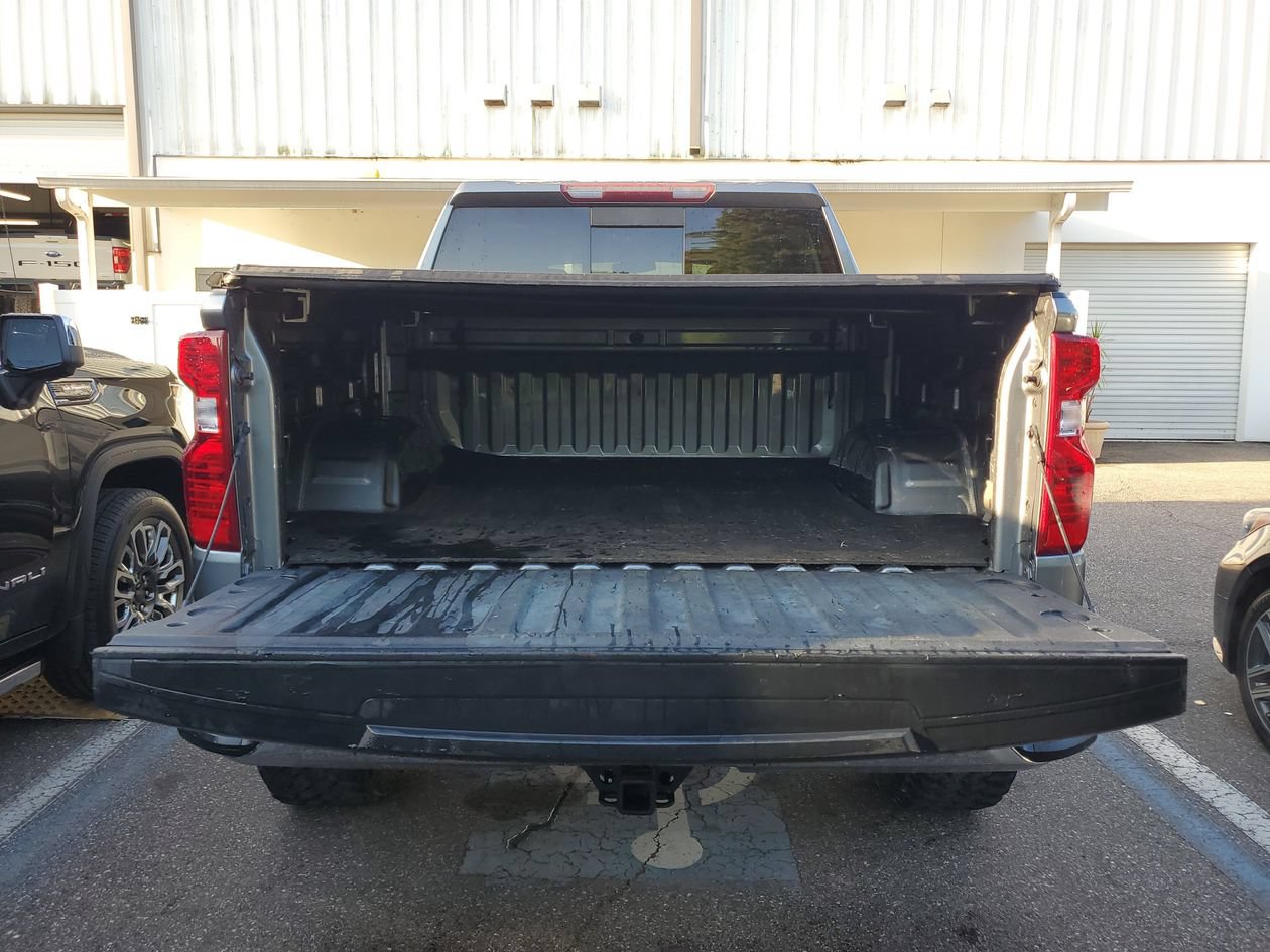 Used 2021 Chevrolet Silverado 1500 LT w/ Convenience Package II AWD/4WD image 10