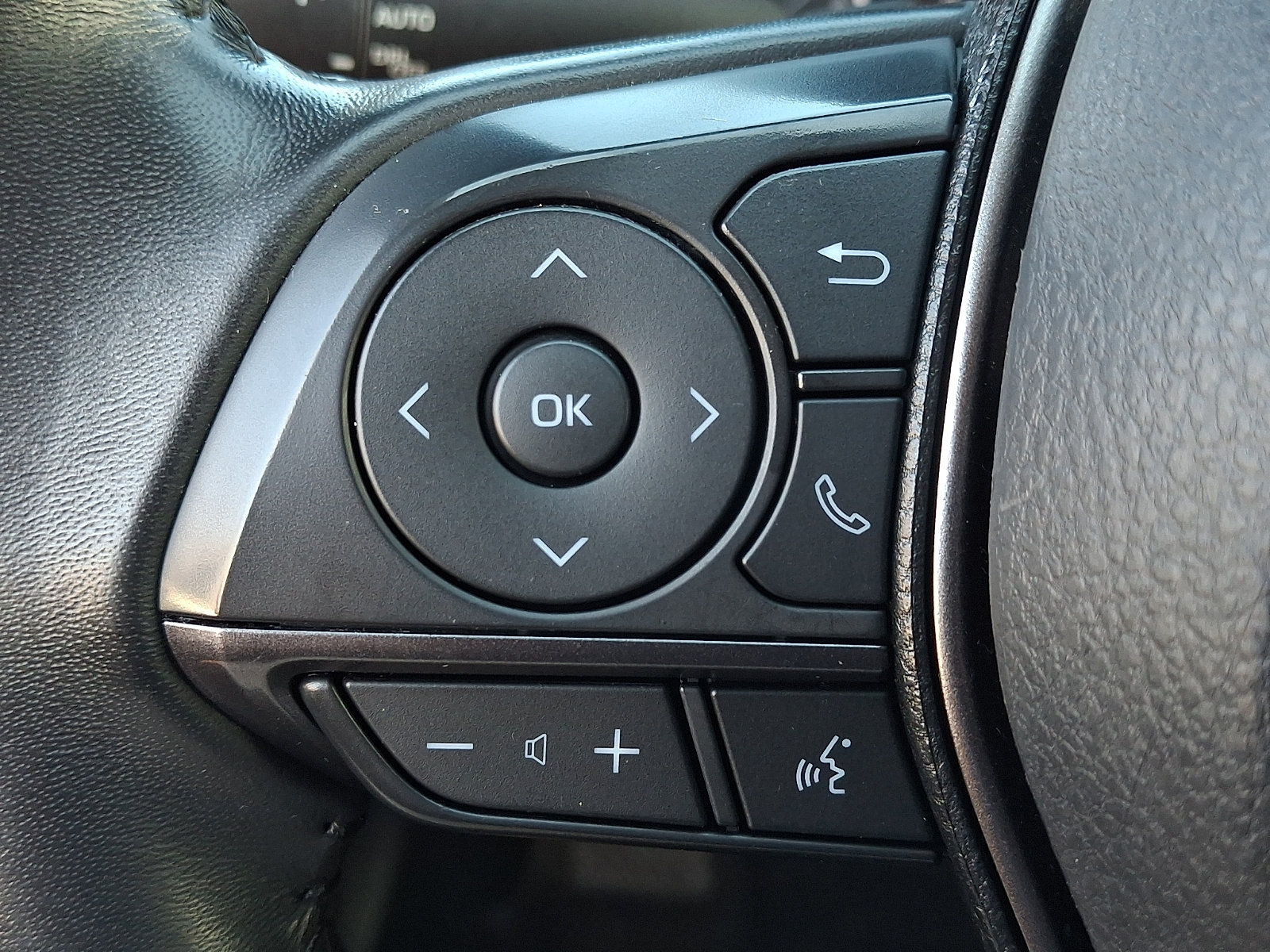 Used 2024 Toyota Camry SE FWD image 21