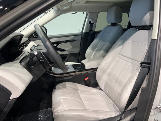 Used 2025 Land Rover Range Rover Evoque S image 18