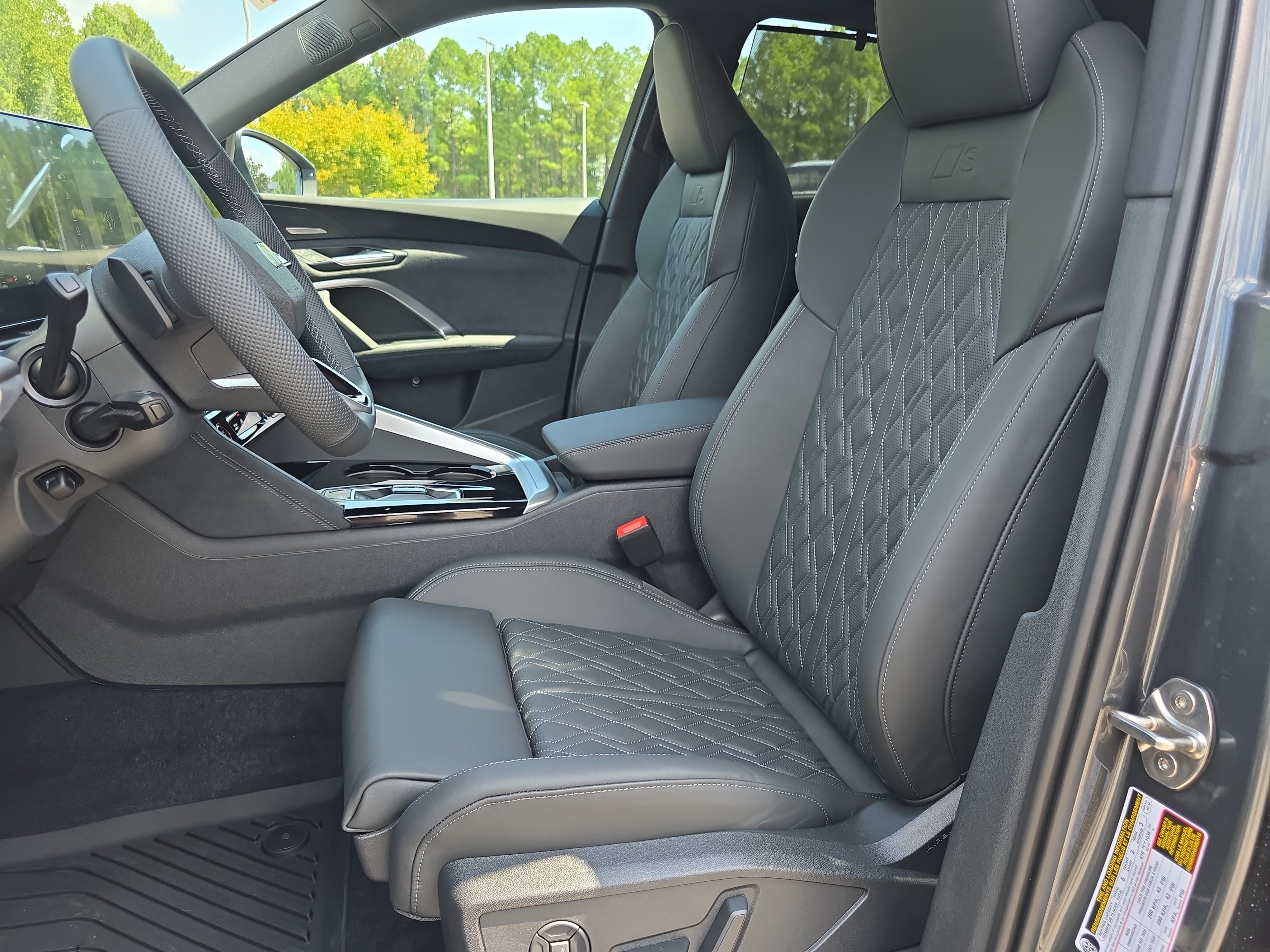 New 2026 Audi SQ5 Prestige AWD/4WD image 15