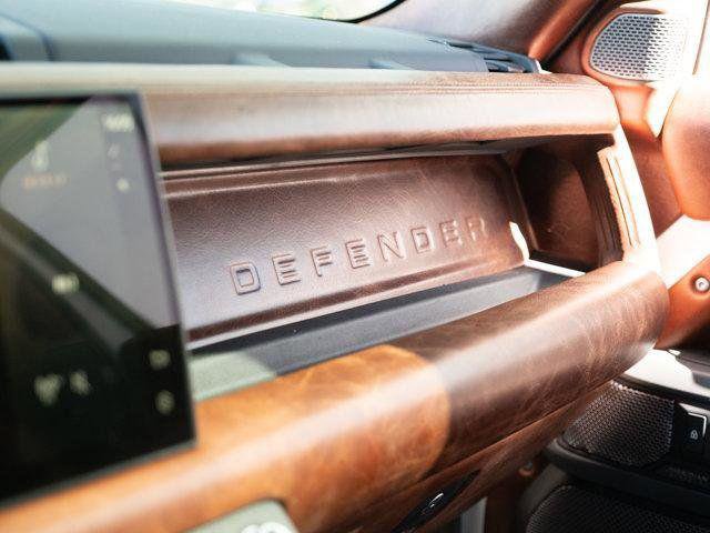 Used 2022 Land Rover Defender 90 X-Dynamic HSE image 19