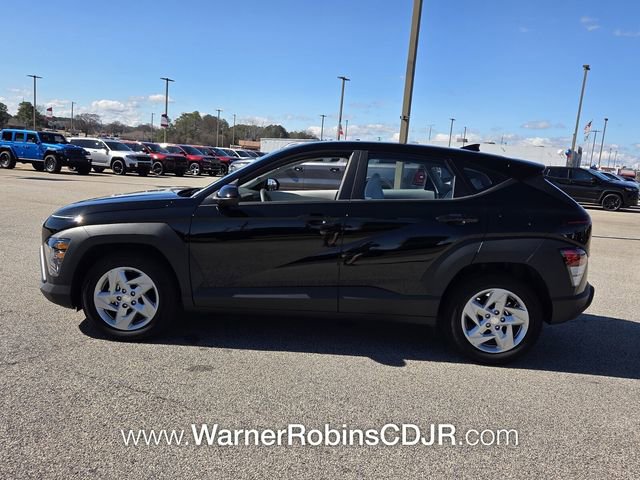 Used 2026 Hyundai Kona SE image 4