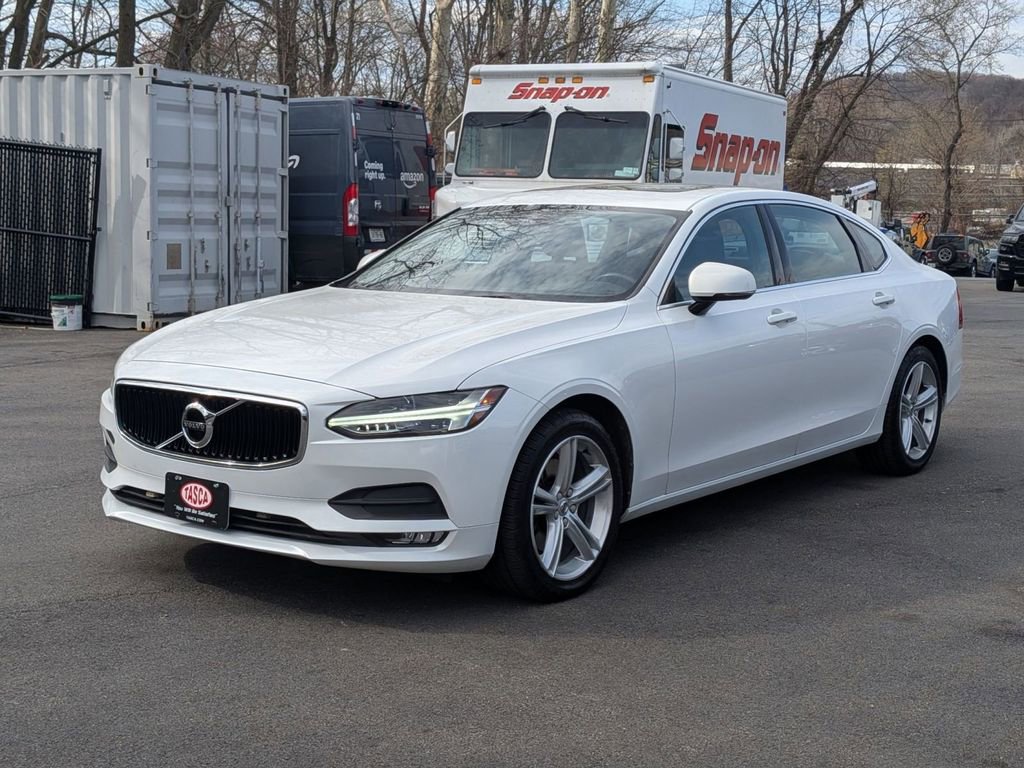 Used 2018 Volvo S90 T5 Momentum image 9
