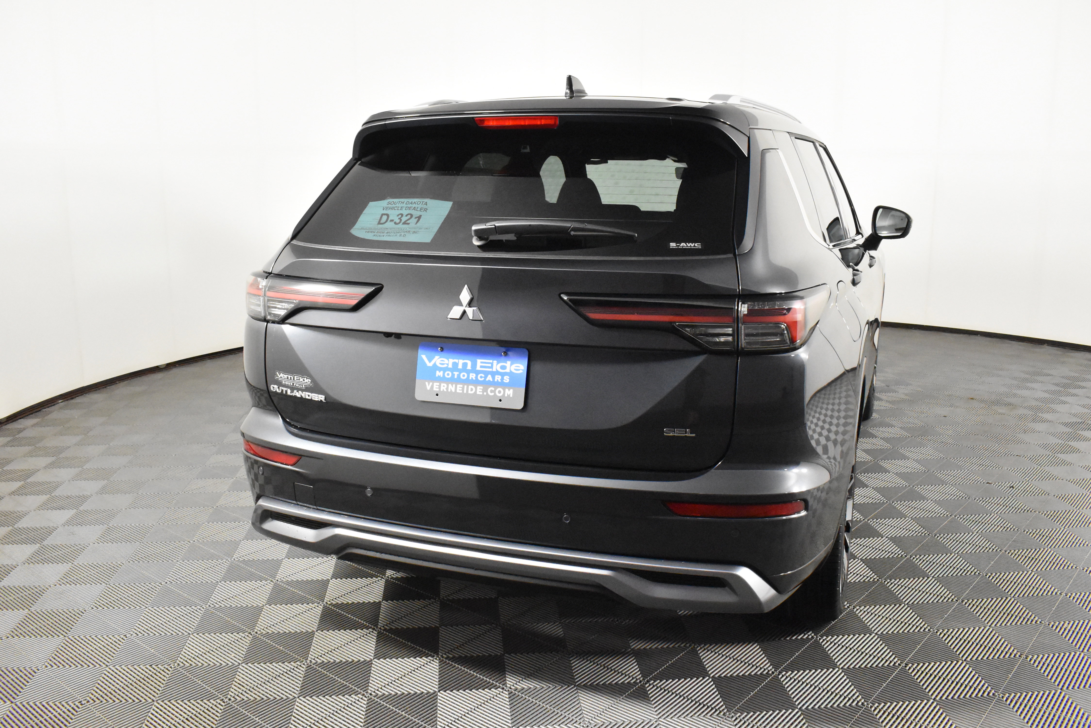 New 2025 Mitsubishi Outlander SEL image 7