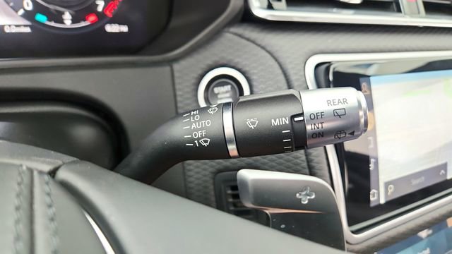 Used 2021 Land Rover Range Rover Velar R-Dynamic S image 46