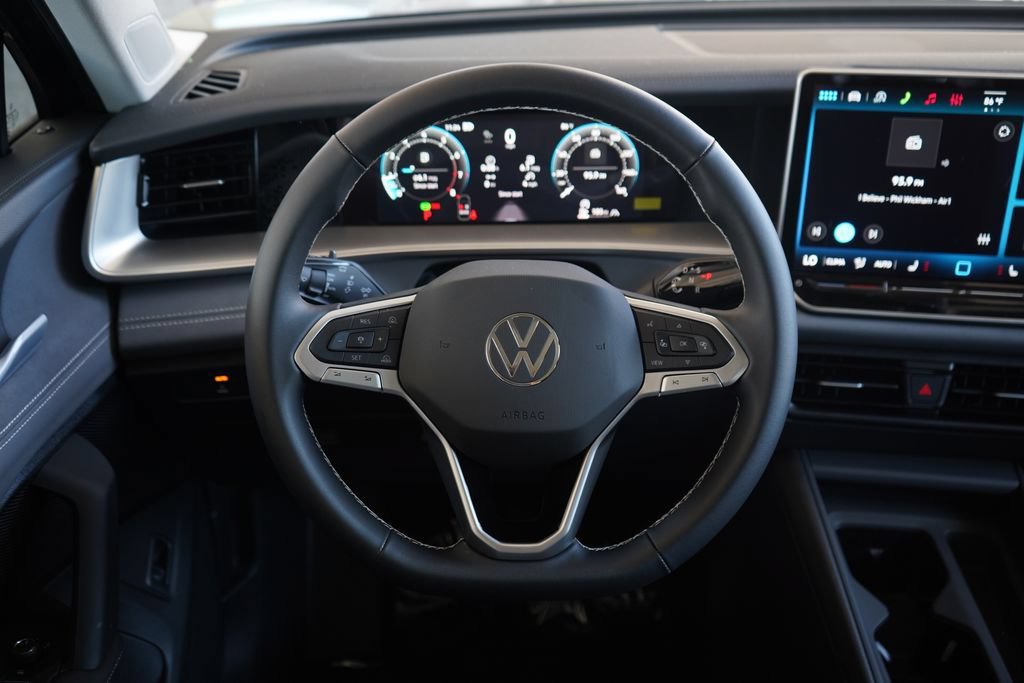New 2026 Volkswagen Tiguan SE AWD/4WD image 9