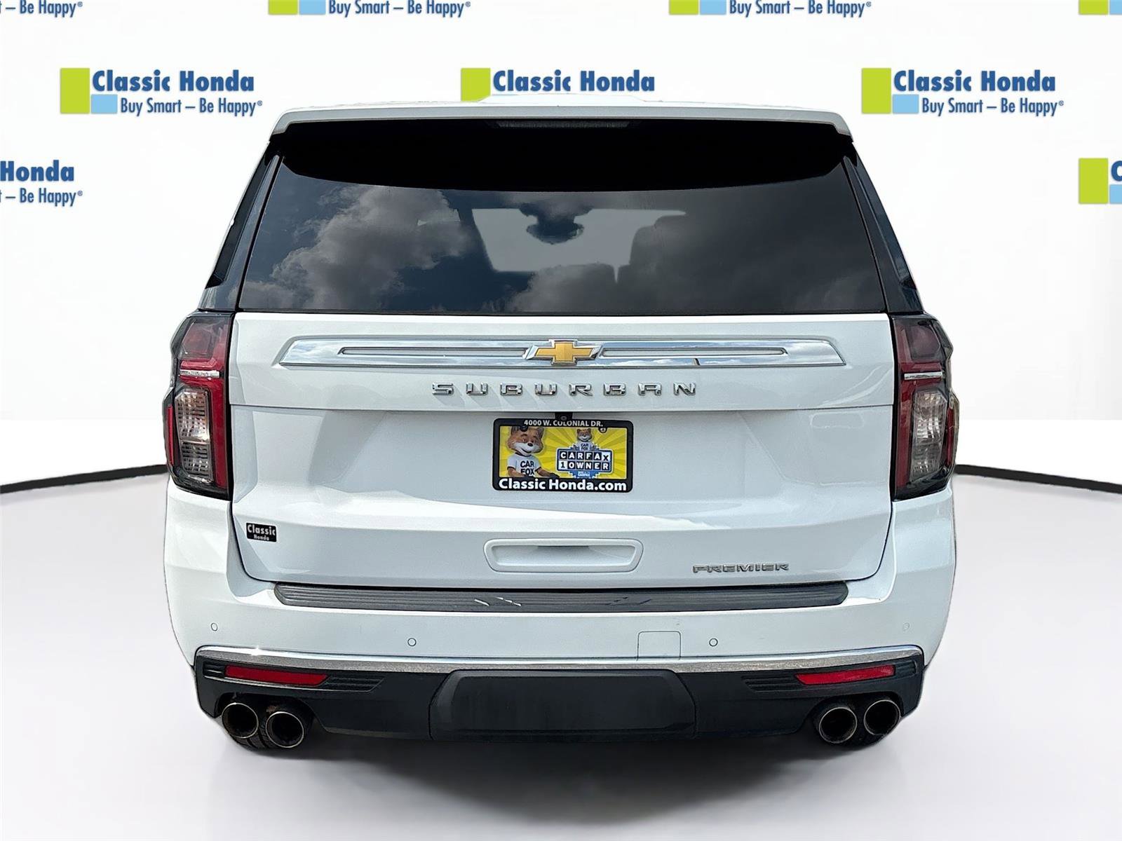 Used 2023 Chevrolet Suburban Premier image 7