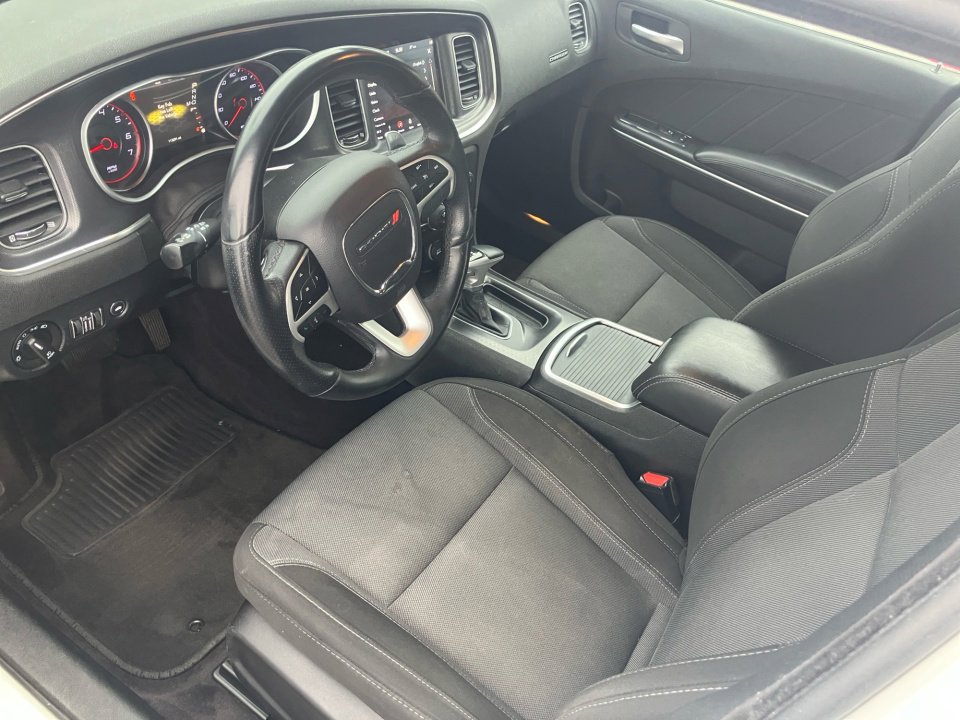 Used 2018 Dodge Charger R/T image 33