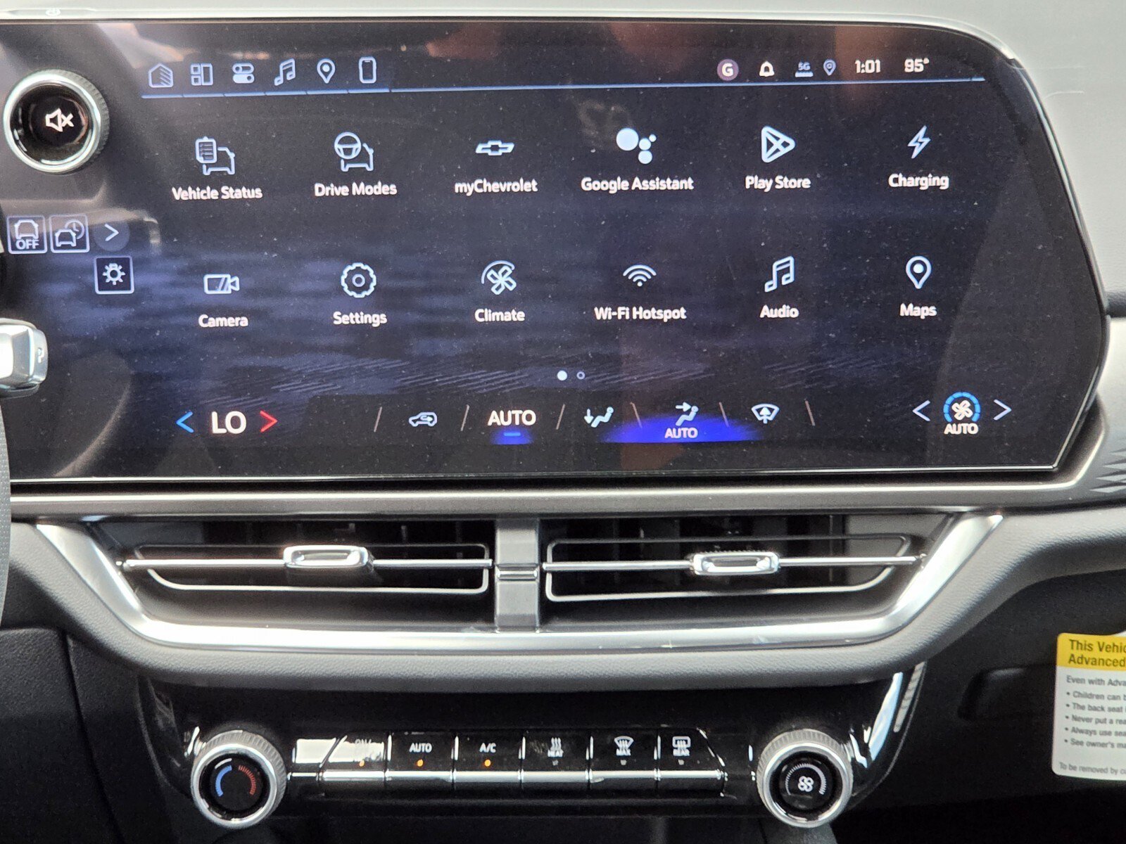 New 2026 Chevrolet Equinox EV LT FWD image 8