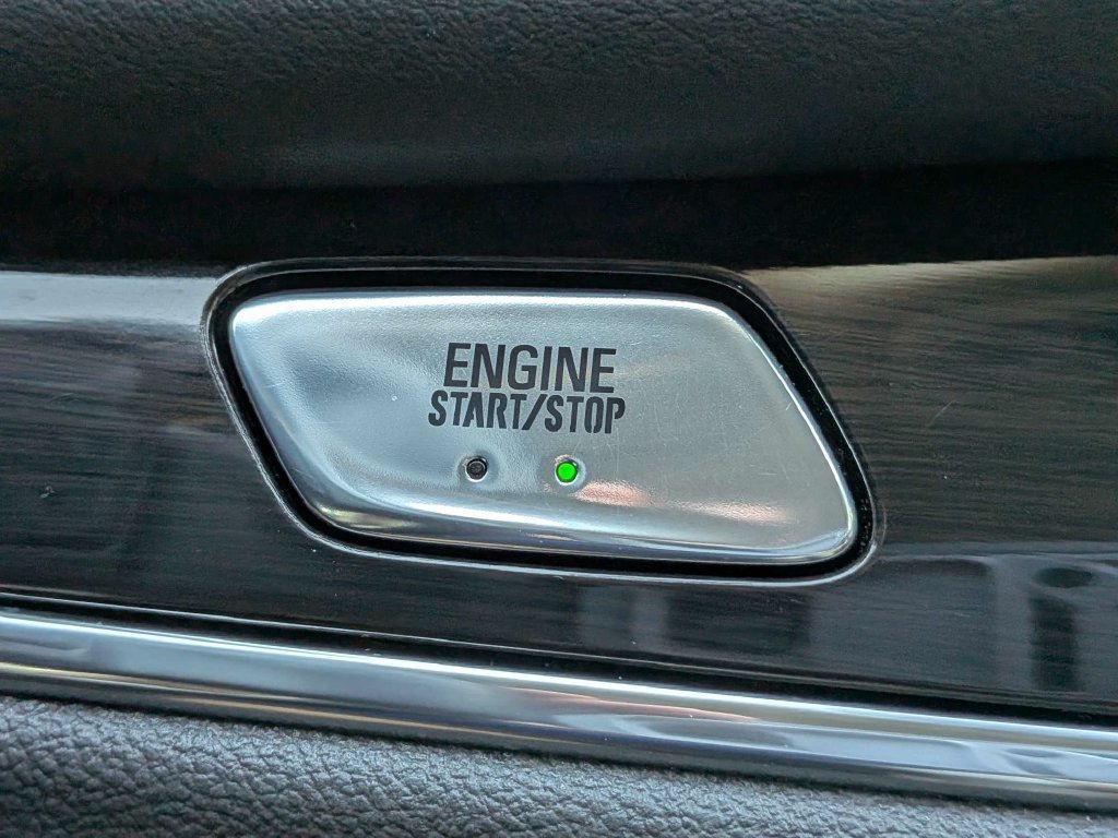 Used 2023 Buick Enclave Essence w/ Experience Buick Package FWD image 29