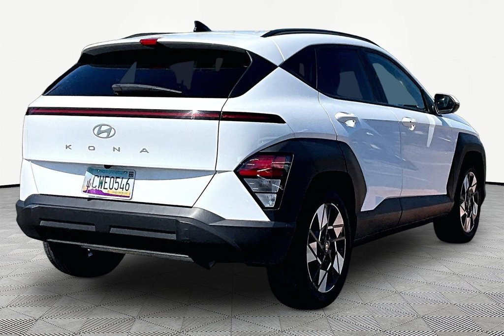 Certified 2025 Hyundai Kona SEL FWD image 3