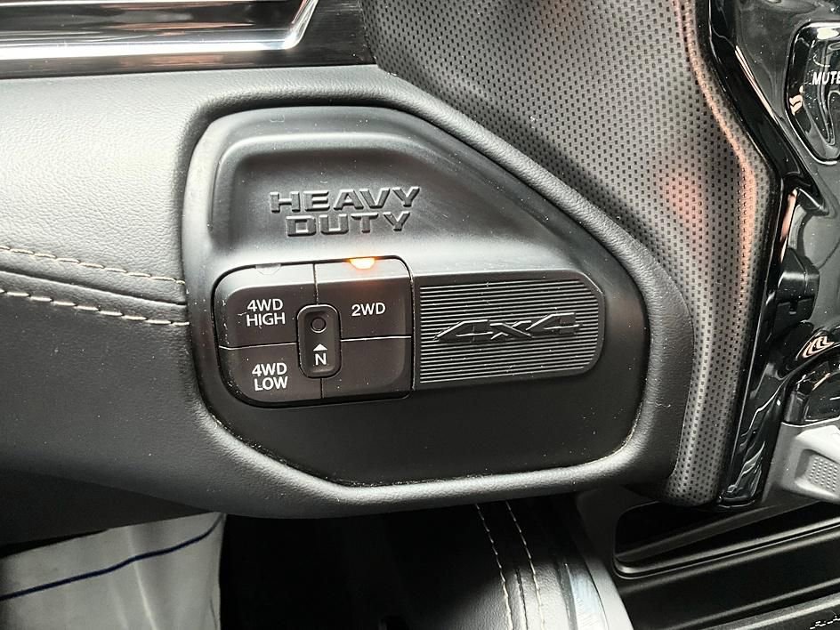 Used 2022 RAM 4500 4x4 Crew Cab DRW image 19