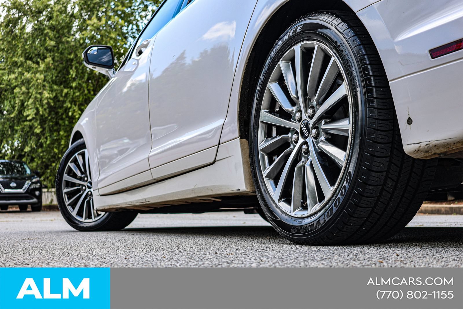Used 2017 Lincoln MKZ Premiere FWD image 16